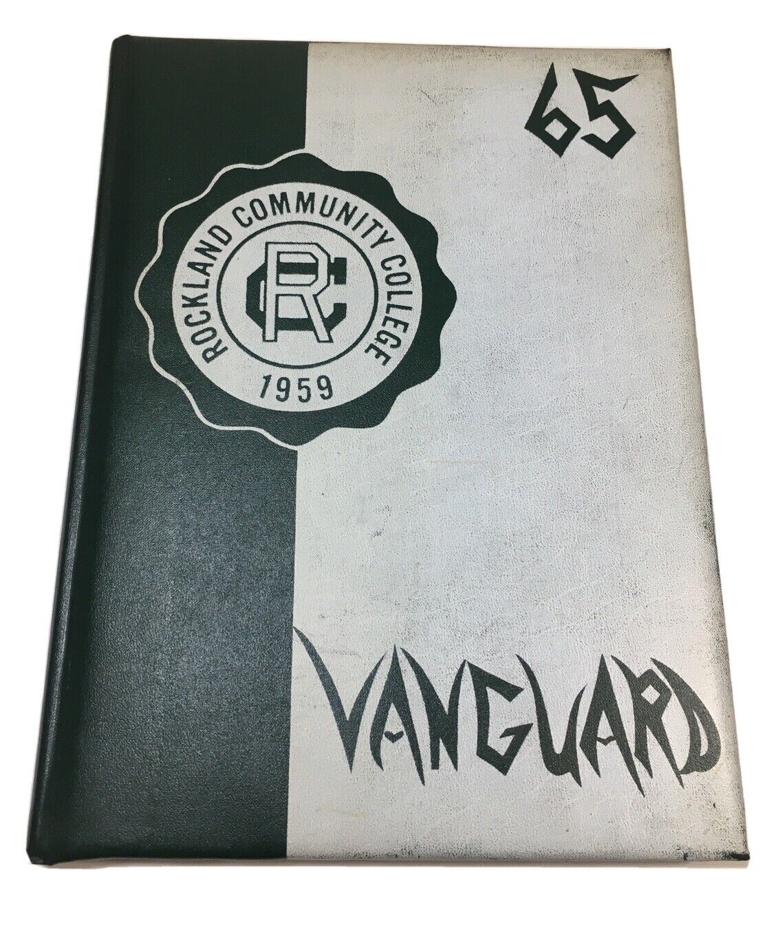 1959 VANGUARD YEARBOOK ROCKLAND COMMUNITY COLLEGE SUFFERN NY.