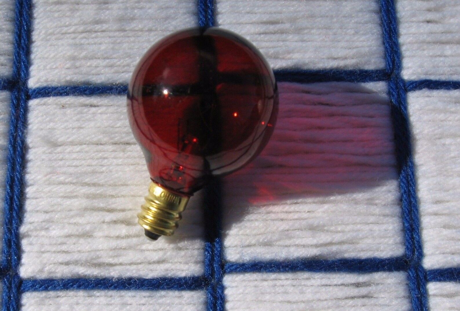 new C7 clear RED 130V CHRISTMAS LIGHT bulb 10w Round Globe G12.5 nose 7¢*ship  