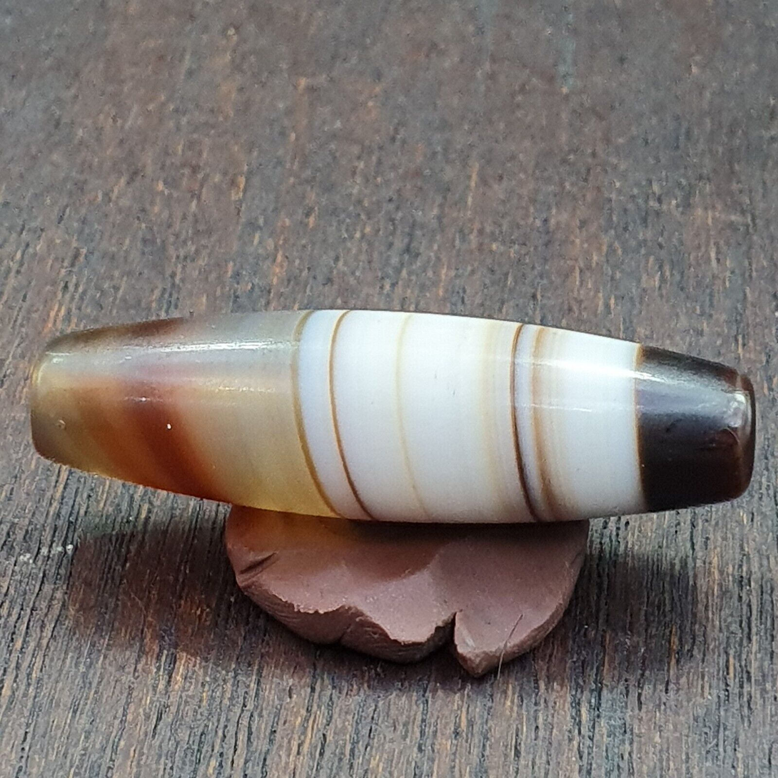 Antique Old Yemeni Agate Natural Rare pattern Banded Agate Bead 37.3mm BD-13
