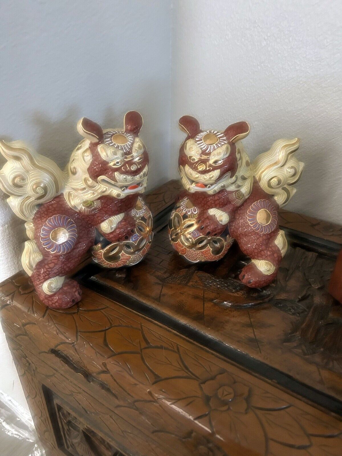 Vintage Japanese Porcelain Pho Dogs