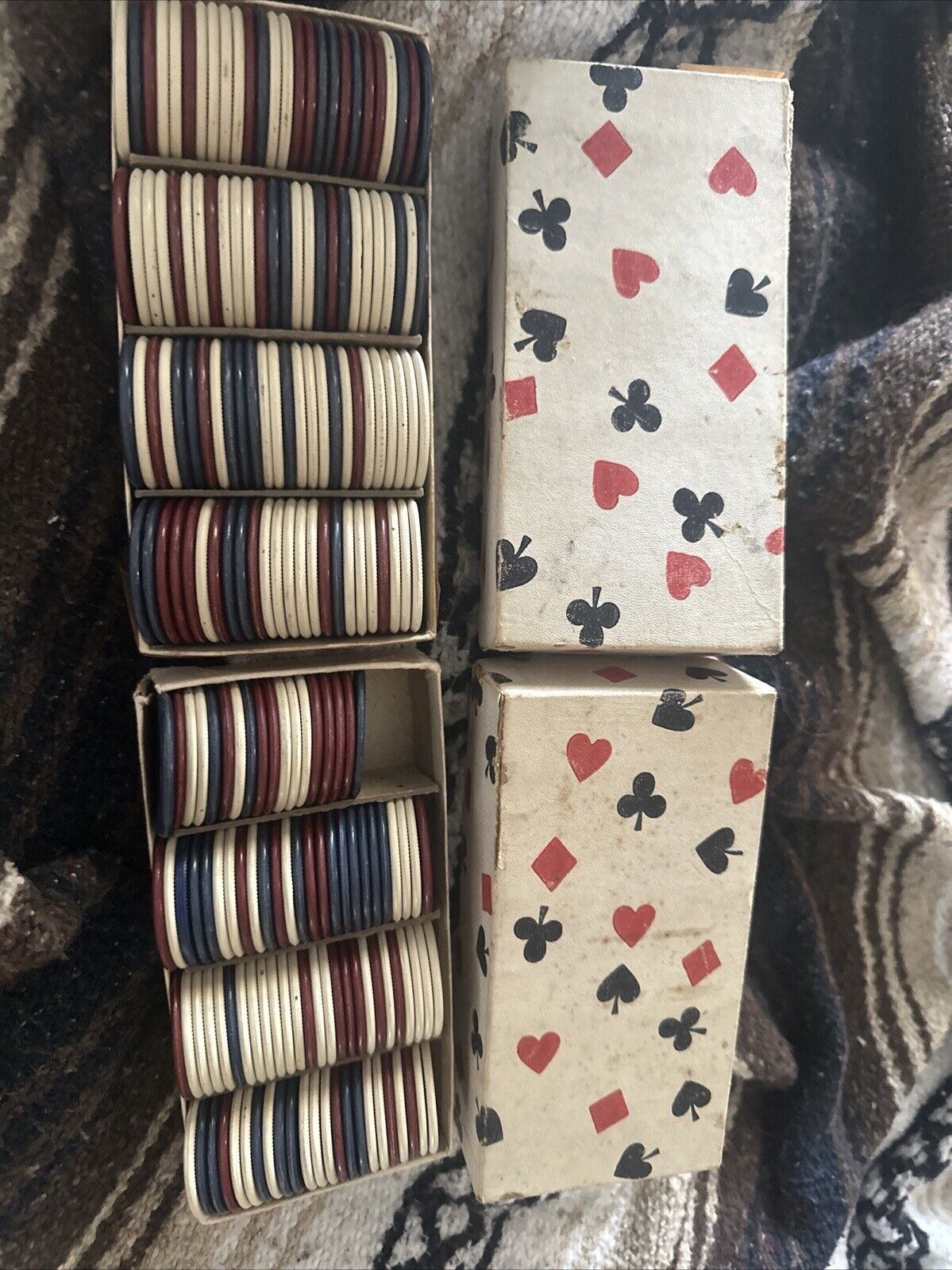 vintage poker chip set In Original Box Rare Collectible Poker ￼ hold  five Card