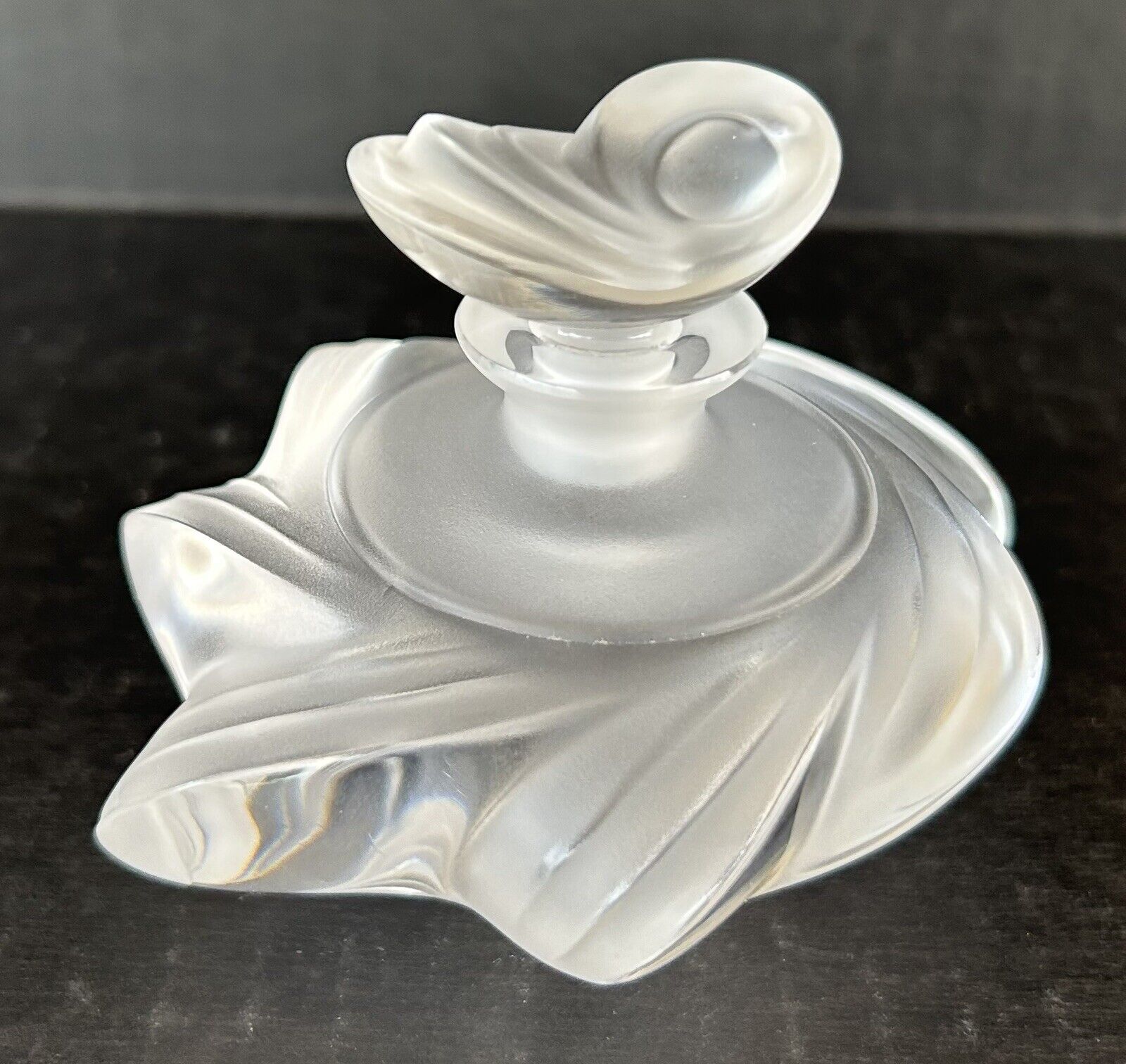 Lalique Crystal Perfume Bottle Samoa Swirl