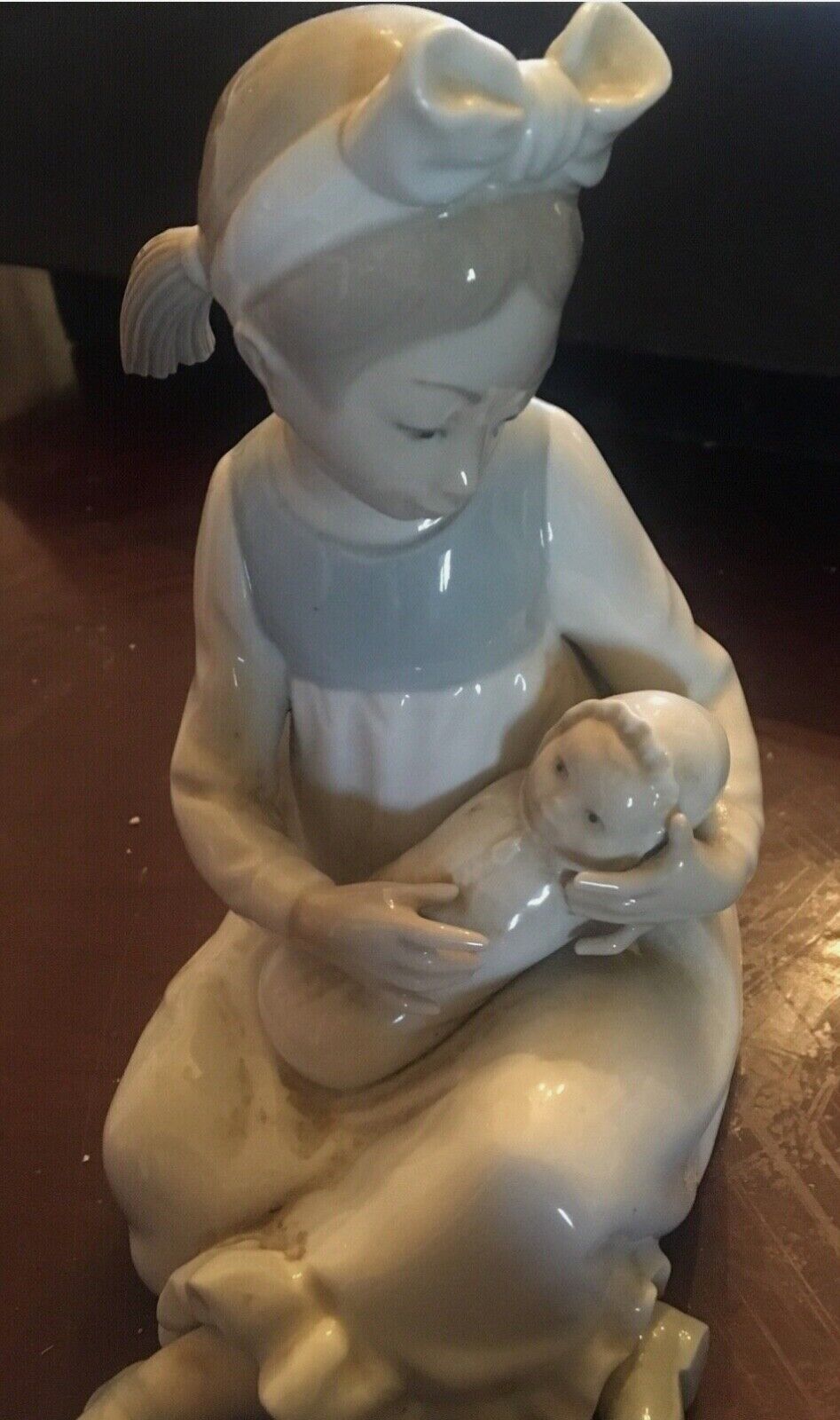 Lladro NAO Porcelain Figurine Sitting Girl with Baby
