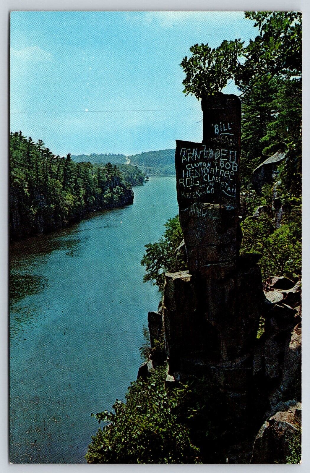 Minnesota The Devil\'s Chair St. Croix River Vintage Postcard