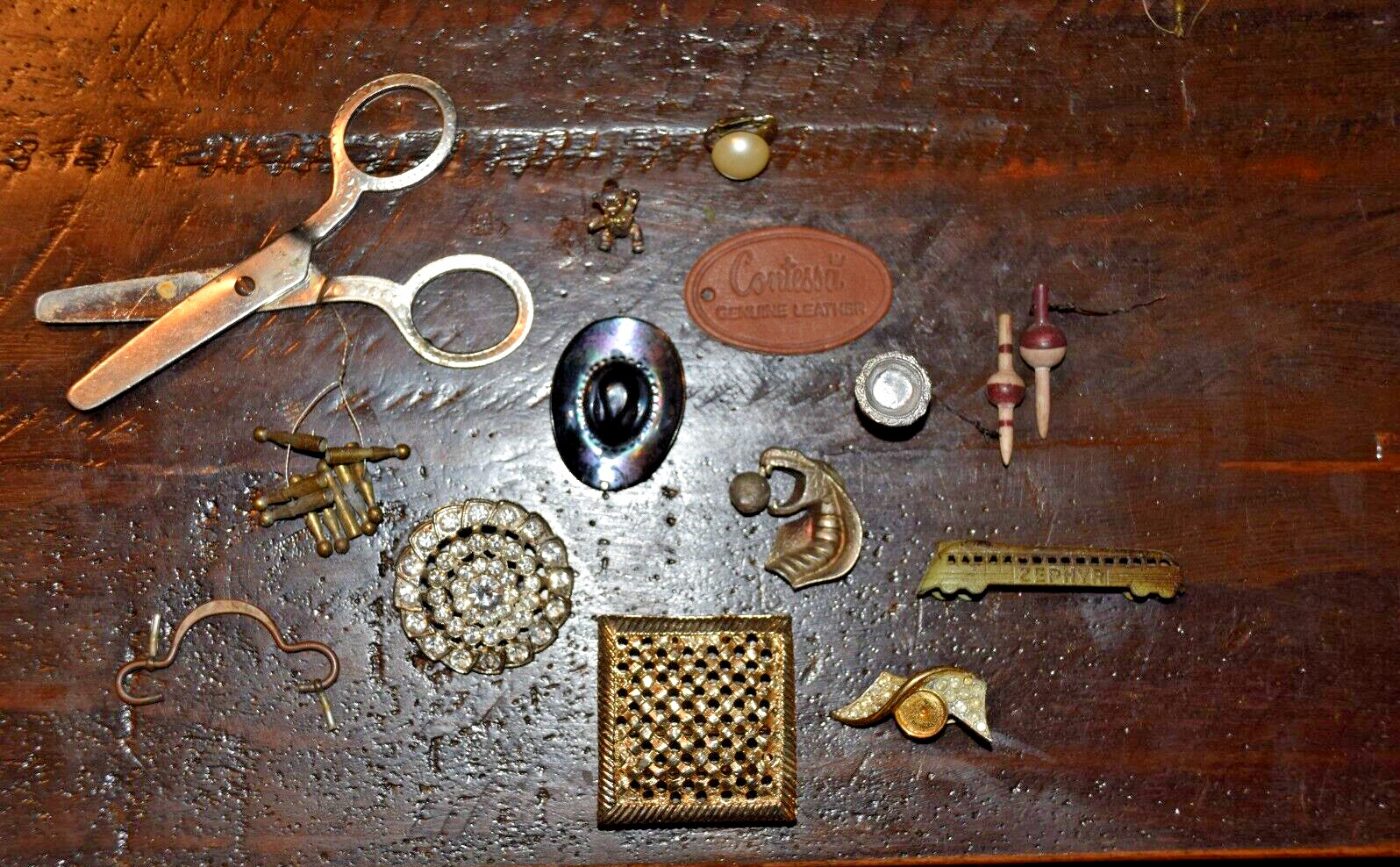 assorted lot of 15 small vintage items