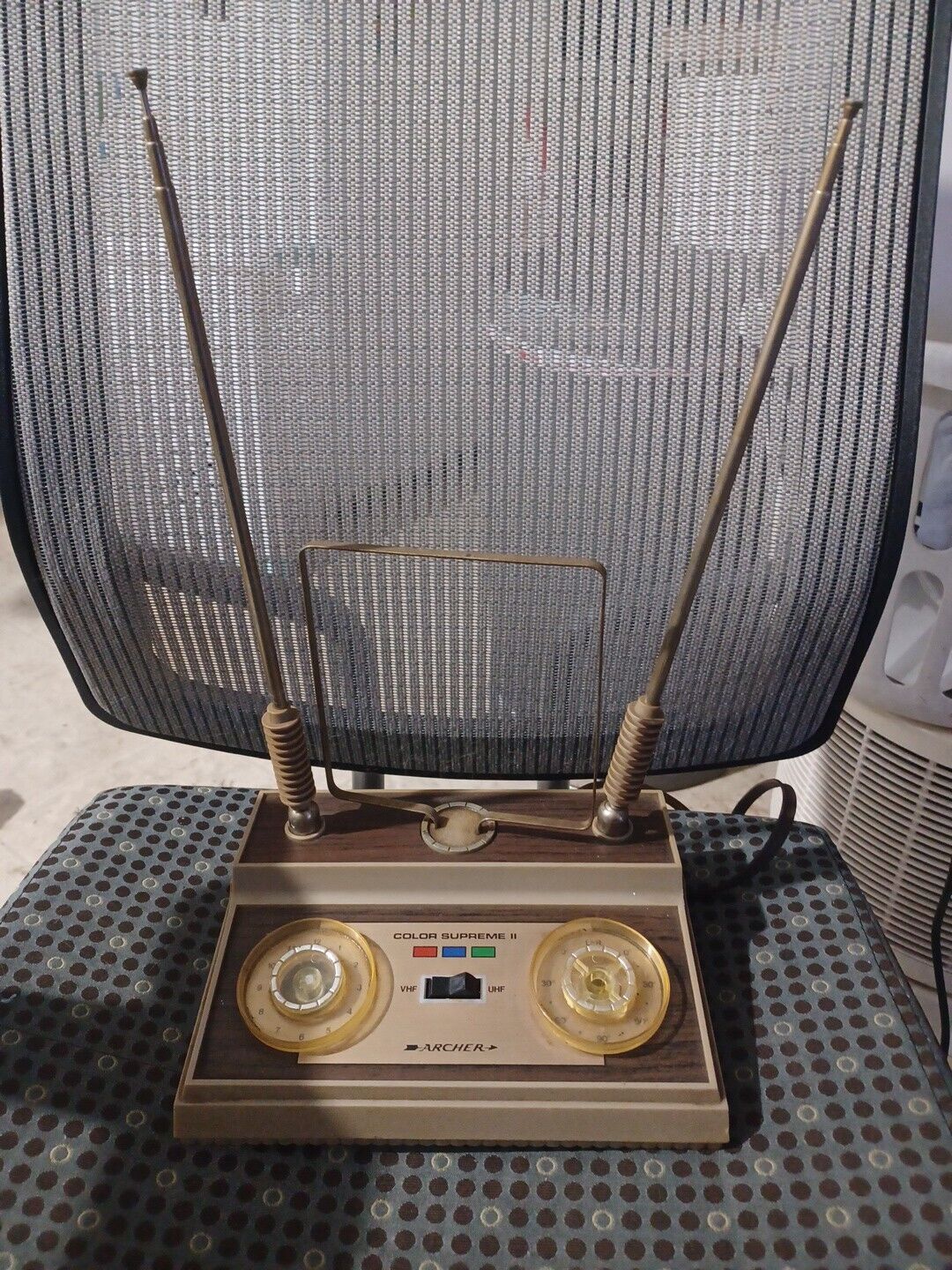 Vintage ARCHER COLOR SUPREME II ANTENNA VHF UHF 2 Dial Rabbit Ears RETRO EUC