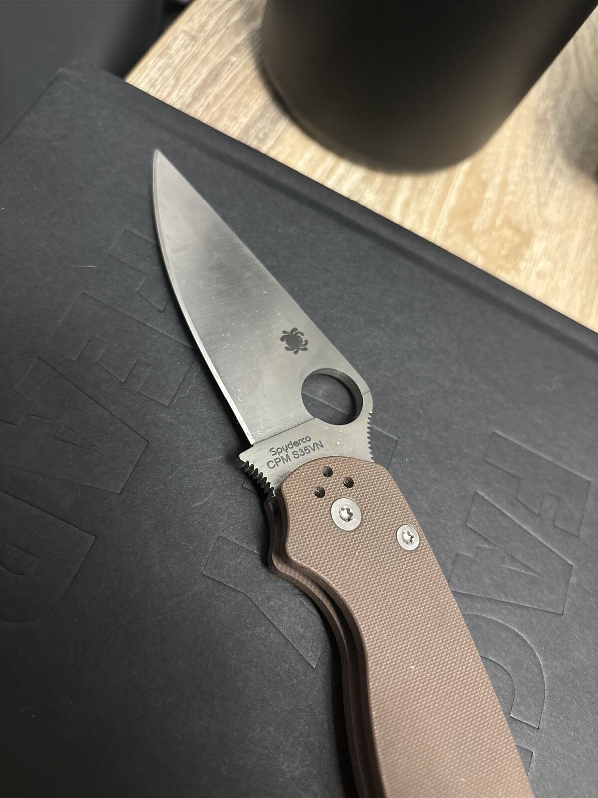 Spyderco Paramilitary 2 PM2 S35VN with Coyote Brown G10 (Sprint Run)