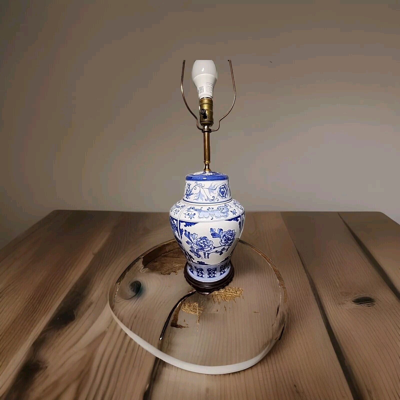 Vintage Asian Oriental Porcelain Blue and White Lamp Floral 