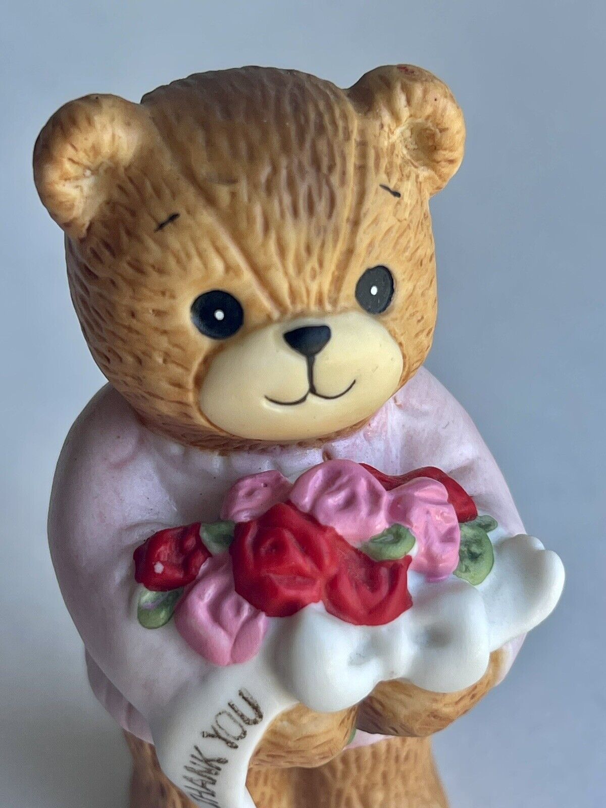 Lucy & Me Thank You Bear With Bouquet Of Red & Pink Roses Lucy Rigg ENESCO 1983