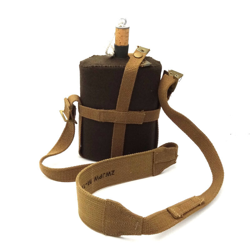 WWII UK British Army P37 Canteen With Wool Cover Strap