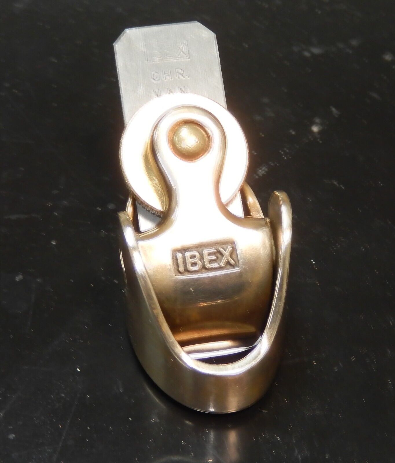 IBEX Round Bottom Finger Plane(50504)– 47 mm Length / 18 mm Blade Width