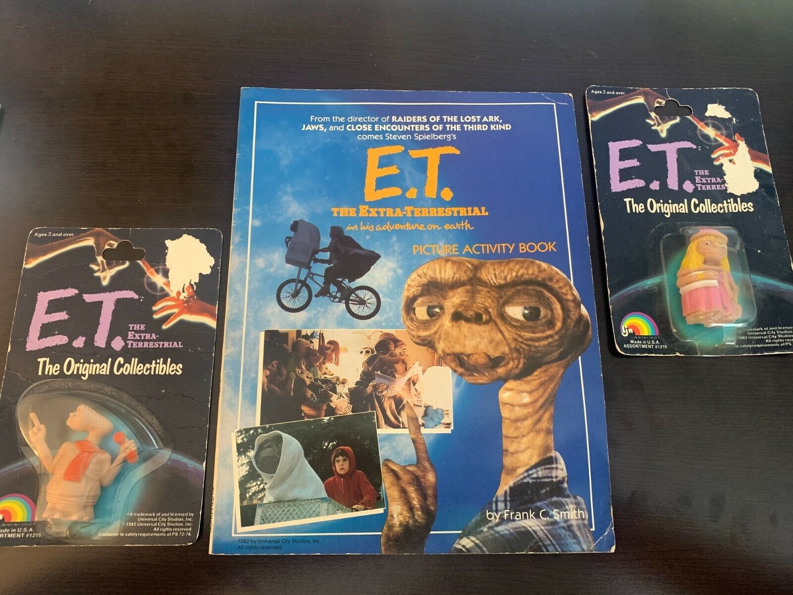 1982 VINTAGE E.T. Picture Activity Book & 2 E.T. Figures Unopened *Bundle* 