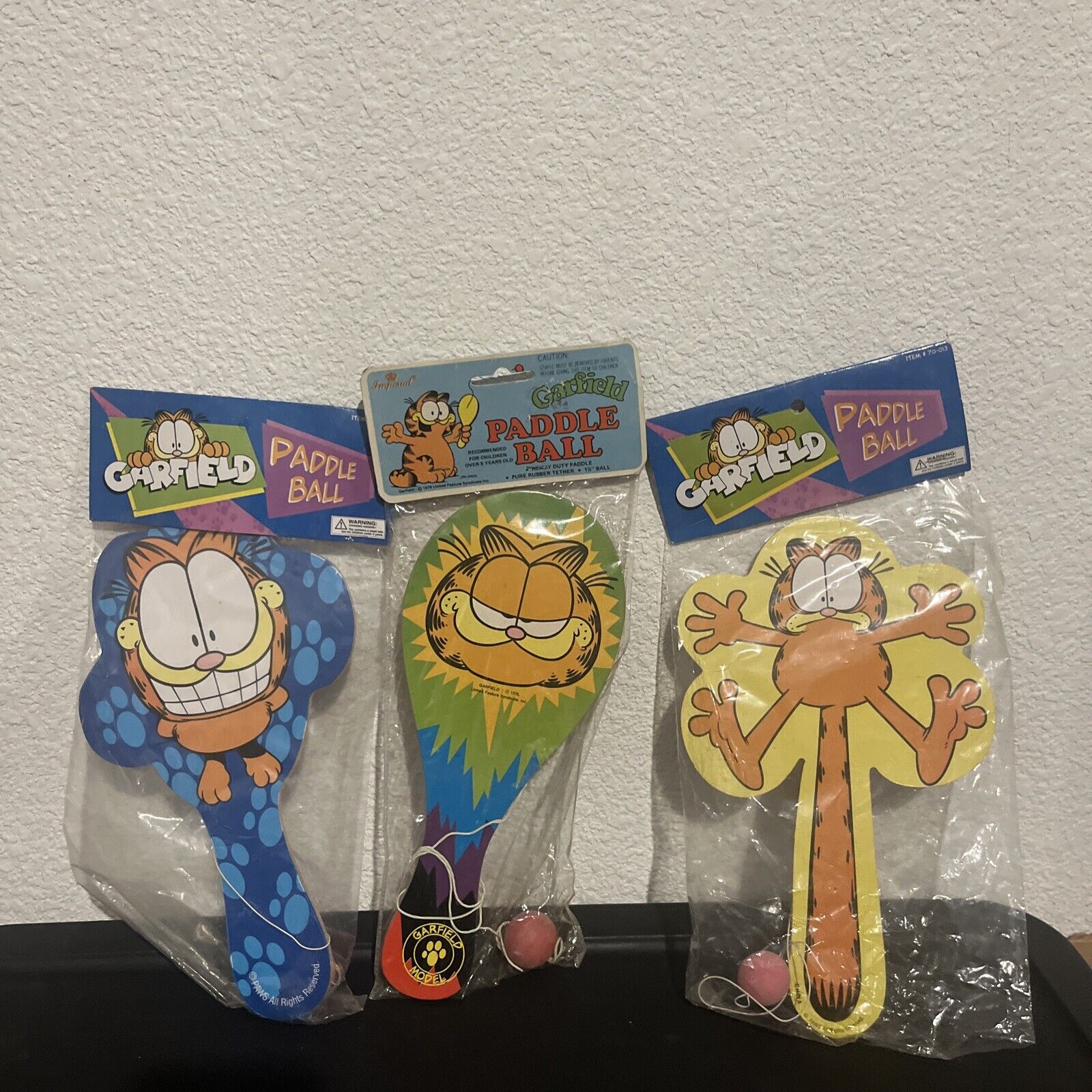 NEW Lot Of 3 Vintage Garfield Cat Paddle Ball Paddles In Packaging Rare