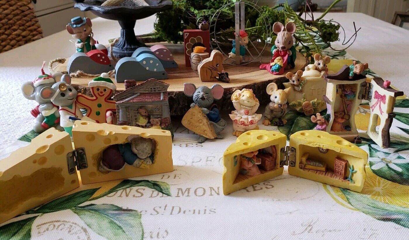 Vintage Lot 22 Miniature Mice Figurines Some Ganz Russ Hallmark Mouse Collection