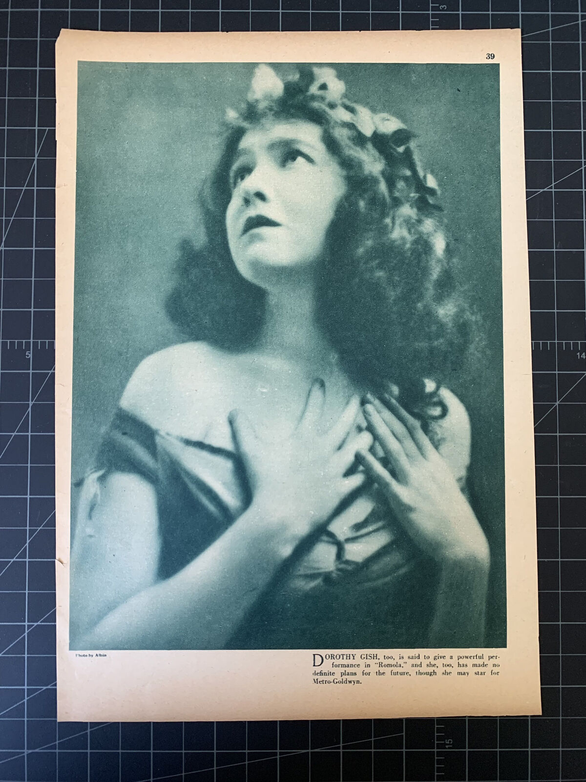 Vintage 1919 Dorothy Gish Photoplay Portrait