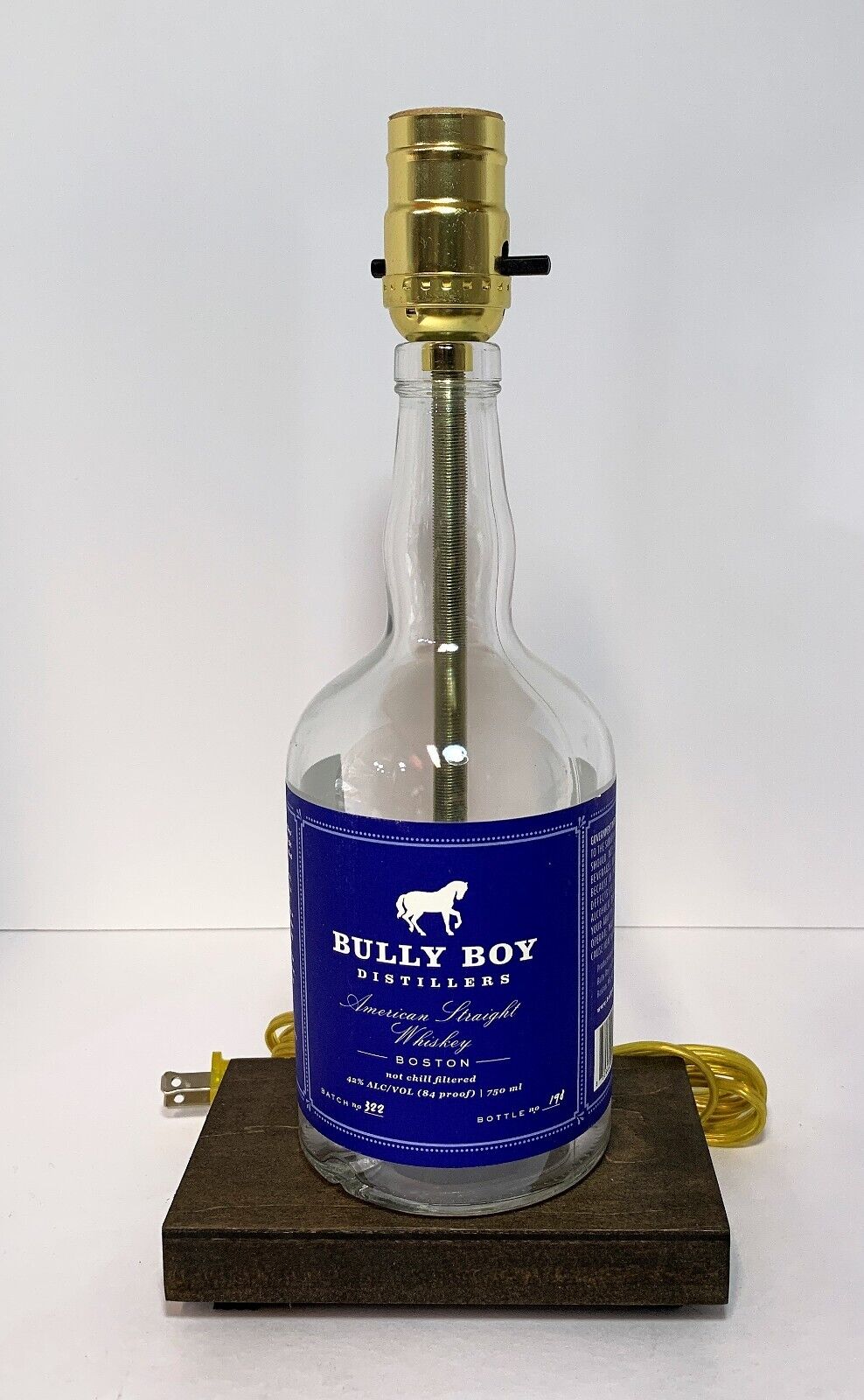 Bully Boy American Bourbon Liquor Bottle Bar TABLE LAMP Light w/ Wood Base