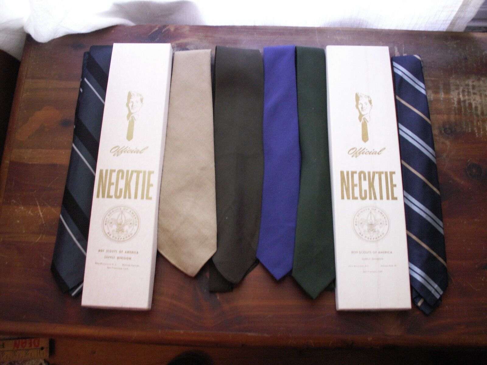 vintage Boy Scouts necktie lot of 4 ties 2 boxes 2 maybe ties with 