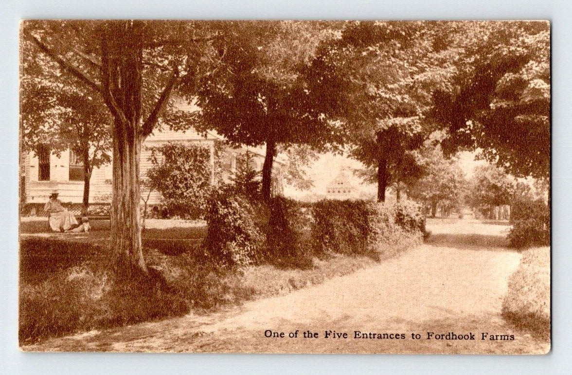 1908. ENTRANCE TO FORDHOOK FARMS, DOYLESTOWN,PA. POSTCARD RR18