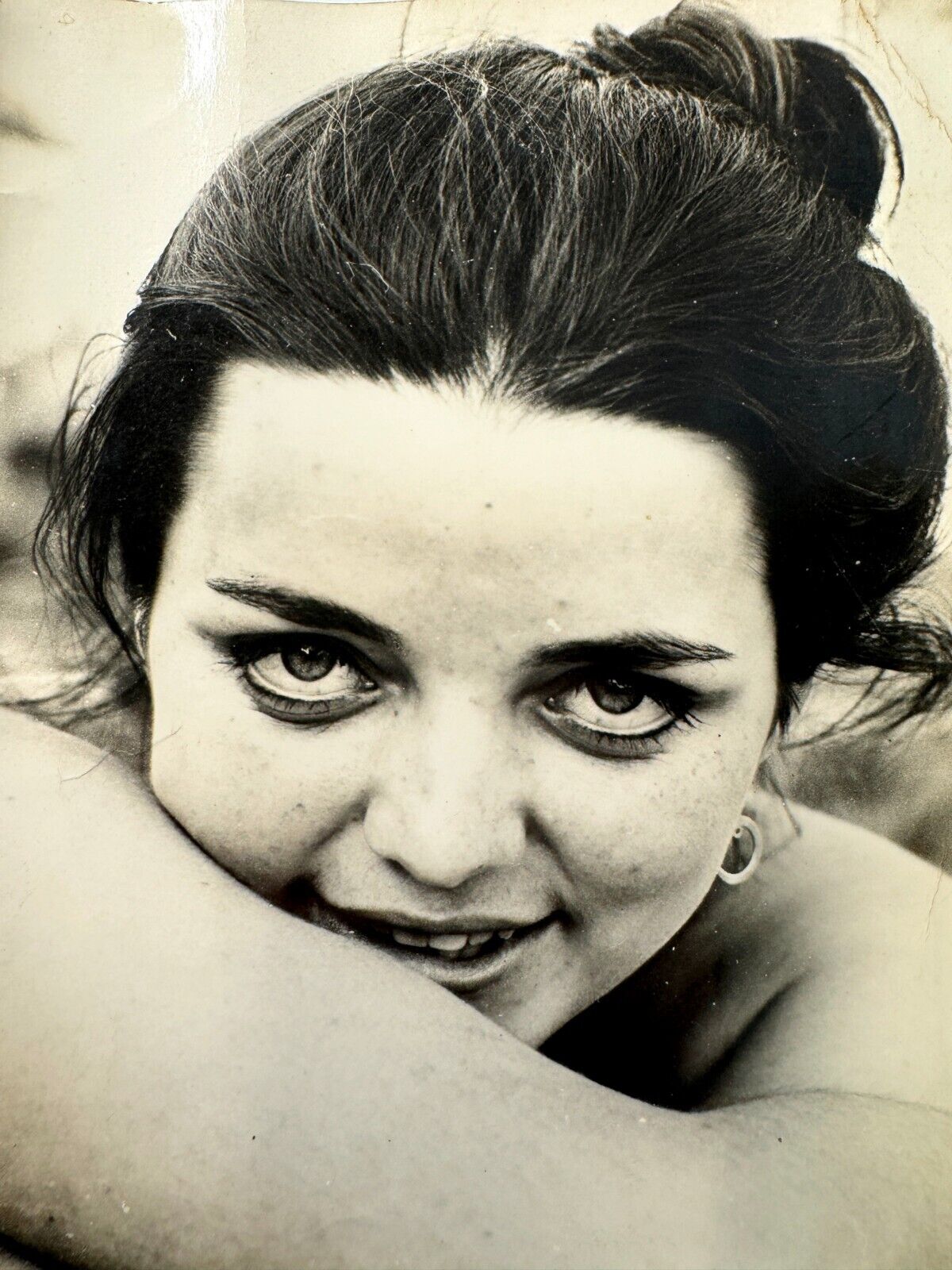 1970s Chic Girl Beautiful Eyes Pretty Woman Portrait Vintage Photo Snapshot