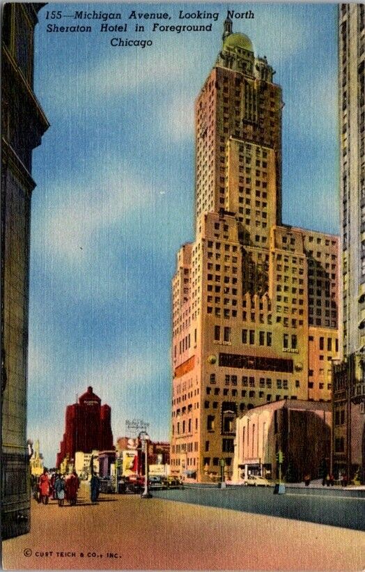 Vintage Postcard Michigan Avenue & Sheraton Hotel  Chicago Illinois IL      Z722