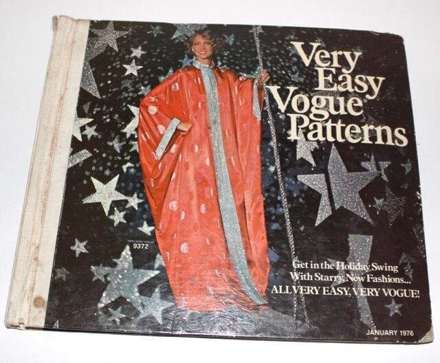 Very Easy Vogue Patterns Jan 1976 vintage store display pattern book