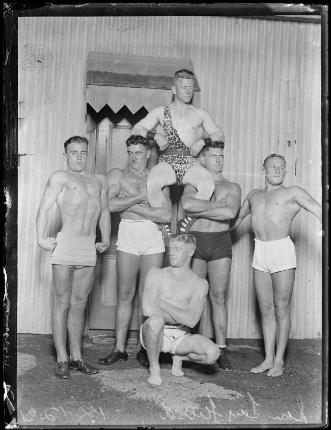 Circus strongman Don Athaldo sitting on the shoulders  NSW 1931 OLD PHOTO