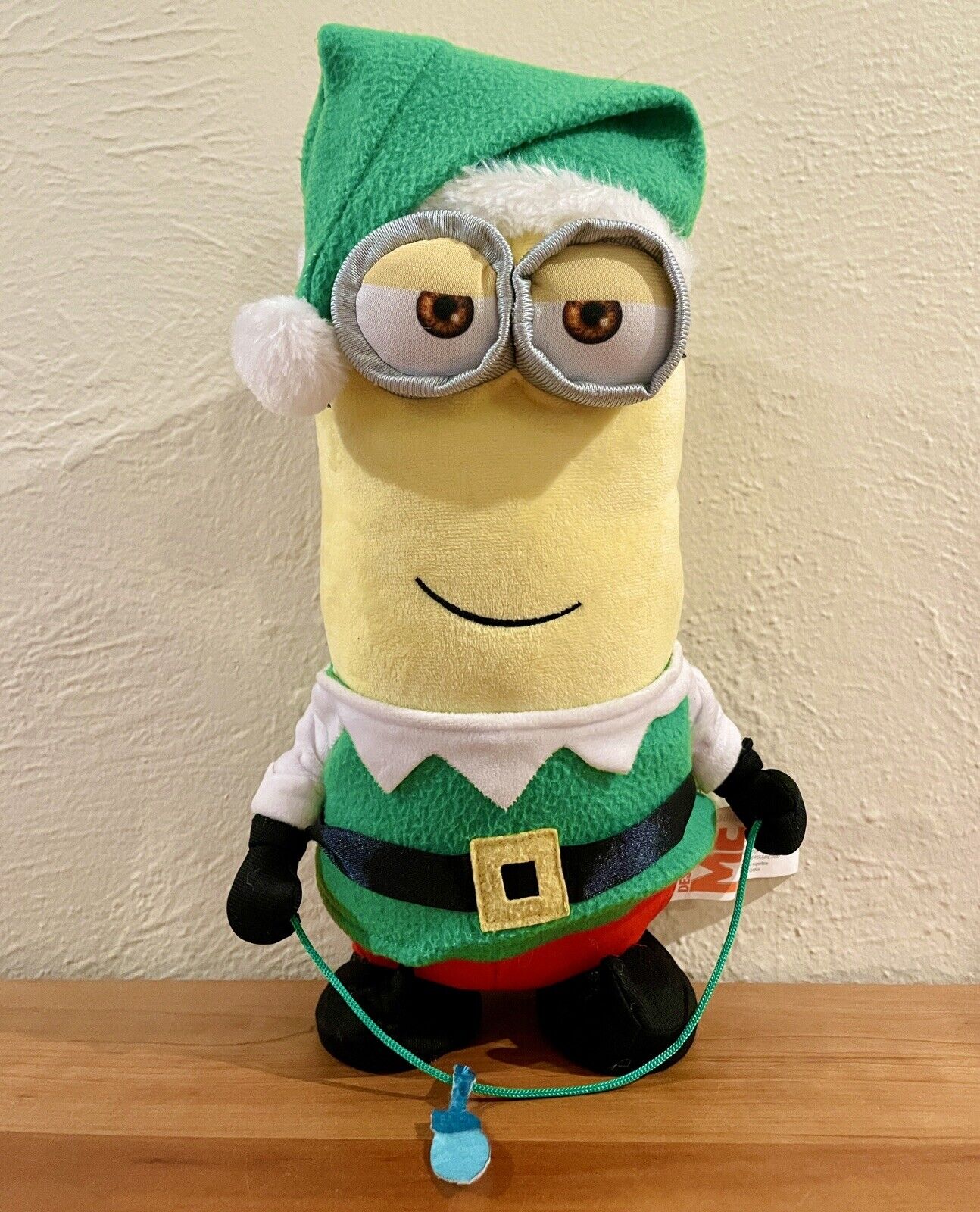Gemmy Despicable Me Kevin Animated Plush Minion Christmas Singing Dancing WORKS