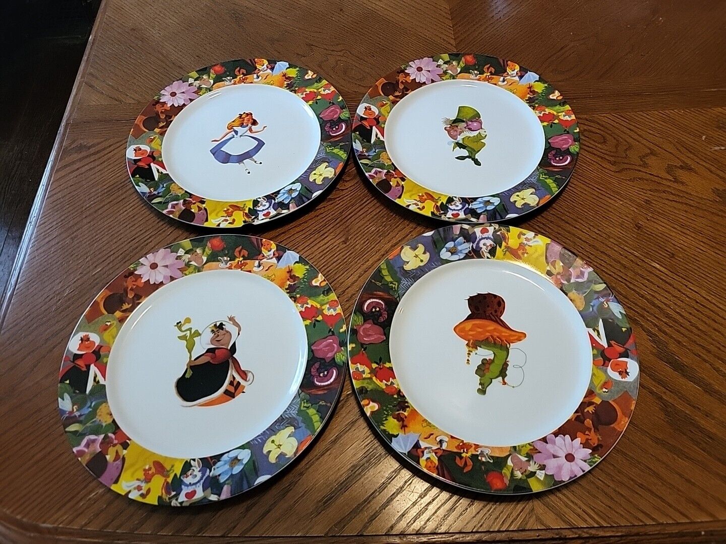 Disney China Alice in Wonderland Dinner Plates, set of 4:  1 Chip
