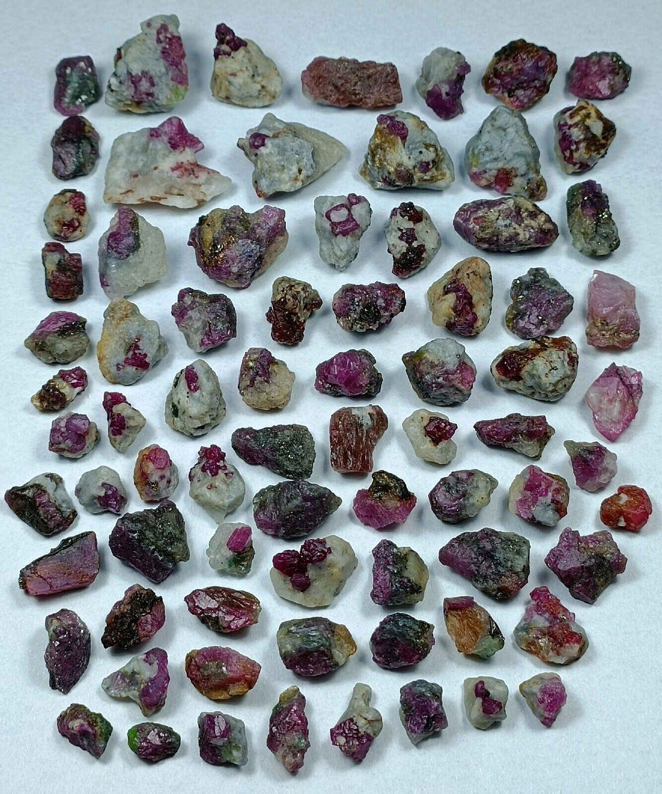 200g Natural Ruby thumbnail specimens from Afghanistan ( 100+ PCs )