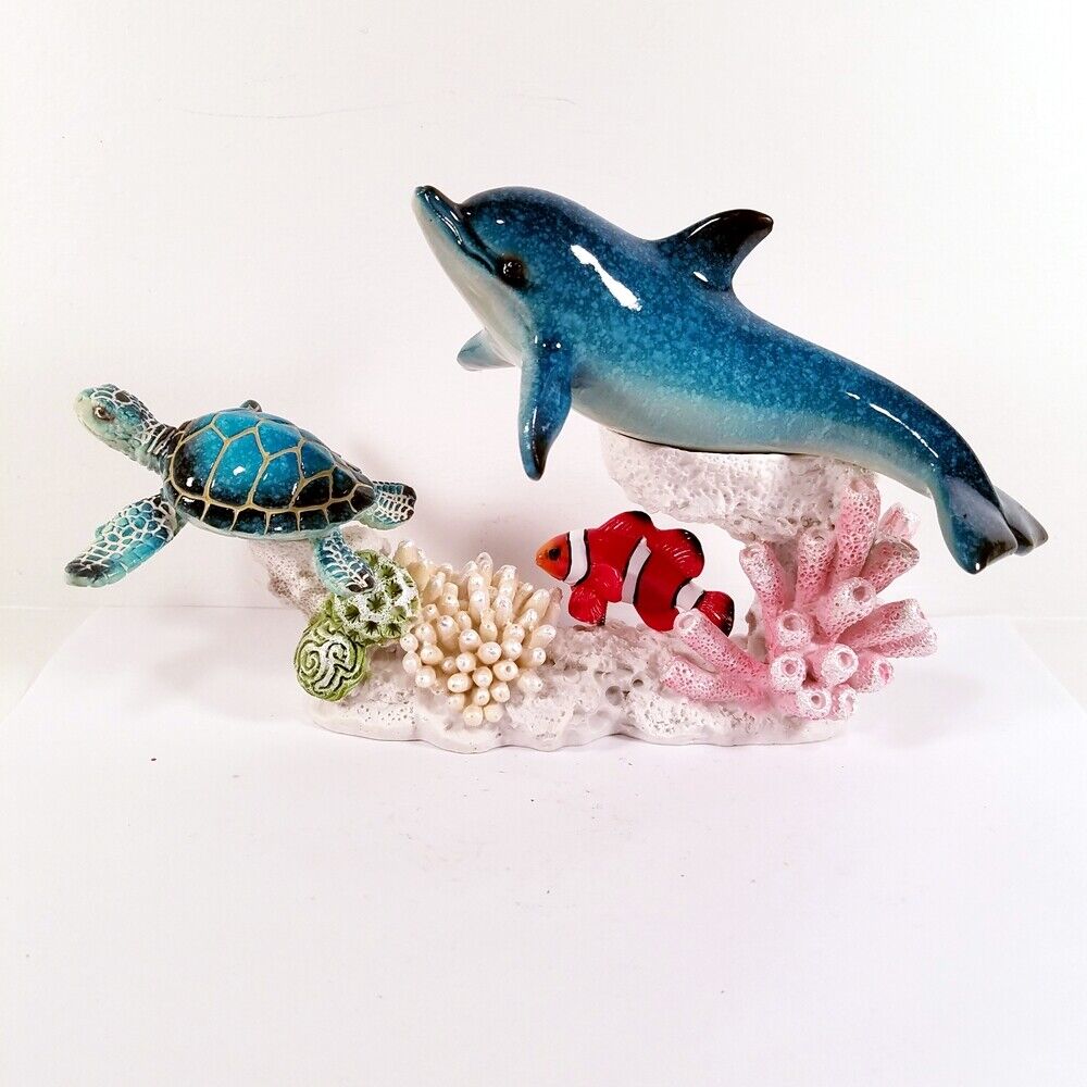 Marine Life Sea Turtle and Dolphin with Bobble Clown Fish on a Coral Reef 90164
