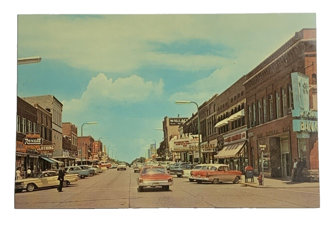 North Avenue Fairmont Minnesota Postcard 1964 Unposted