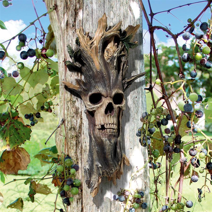 In the Face of Fear Nightmare Skull face Gothic Haunted Forest Tree Sculpture