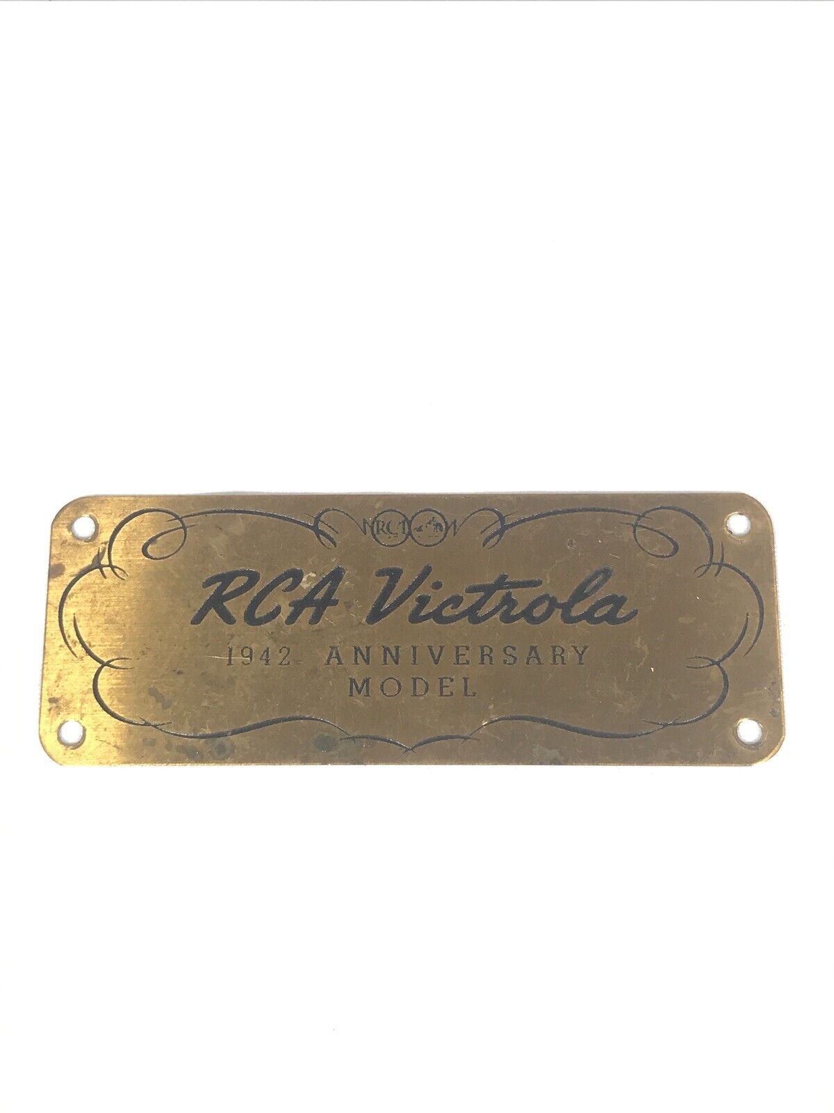 VINTAGE RSA VICTROLA 1942 ANNIVERSARY MODEL BRASS TAG 3.5\'\' 