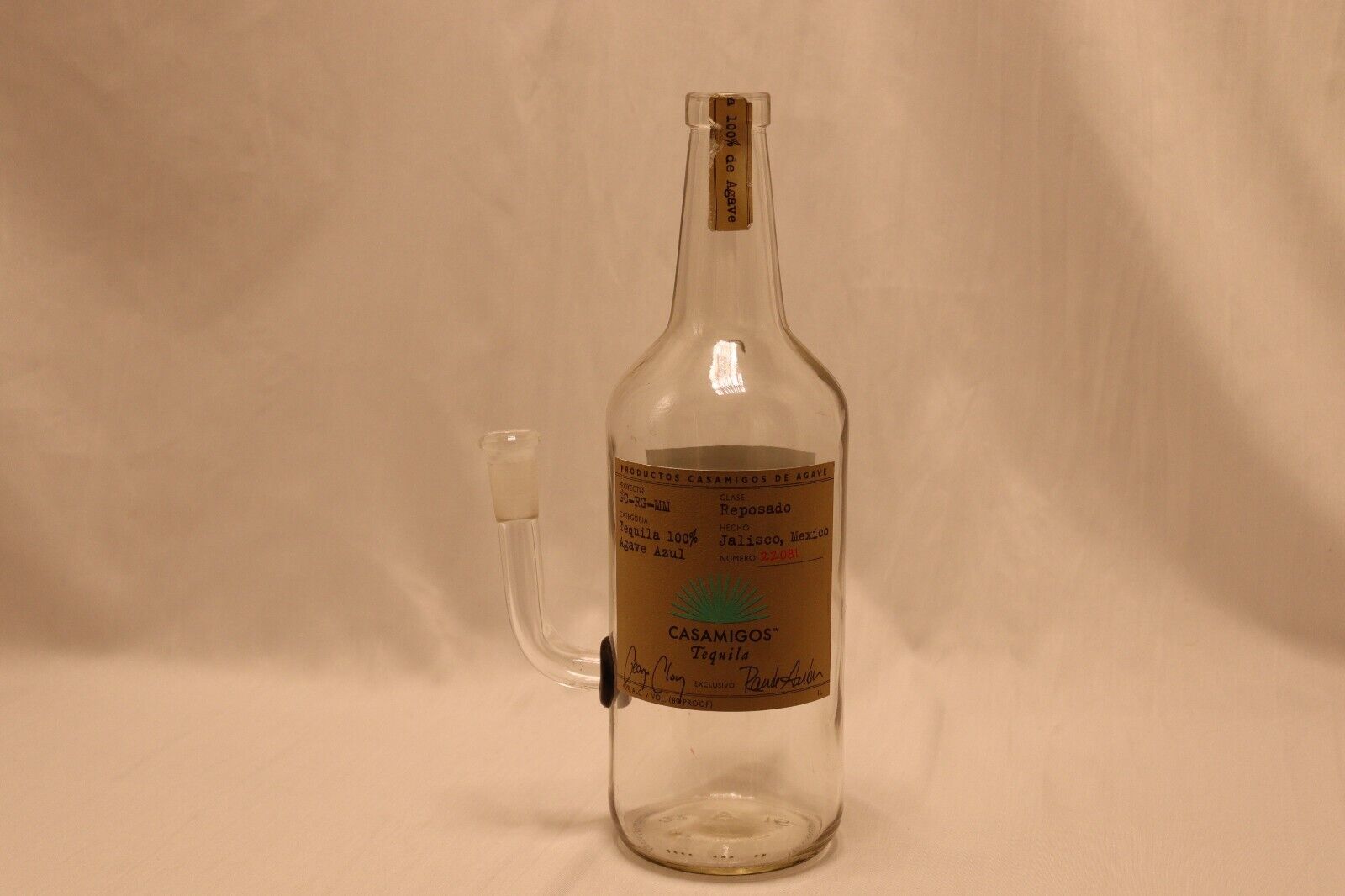 Shmokeworks Bottle Bong Alcohol Bottle Bubbler Bong Taquila bottle glass pipe 