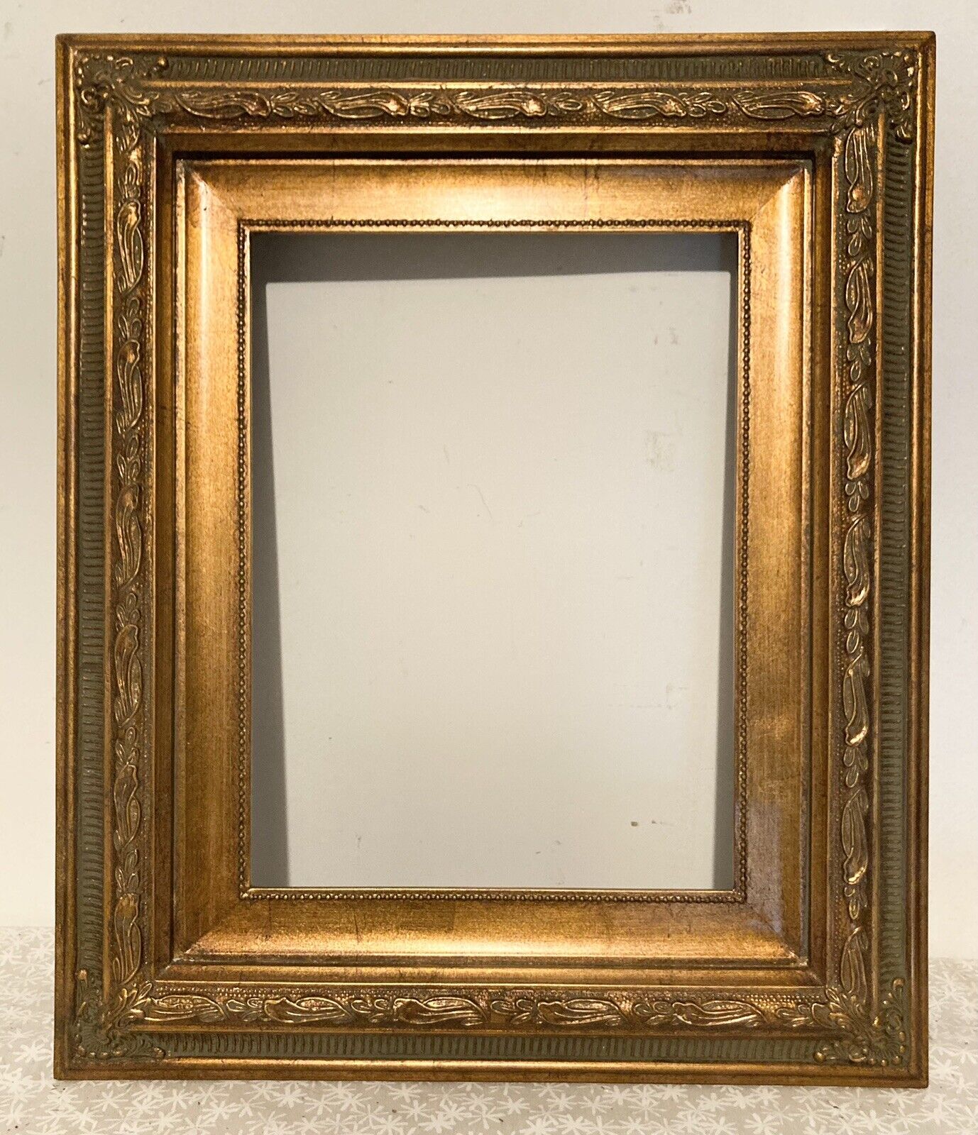 Vintage Reproduction Gilted Painting Frame Fits 12 x 16 in