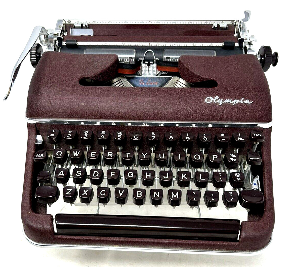 Olympia SMS-SM4 De luxe Typewriter Vintage Burgundy Red West Germany