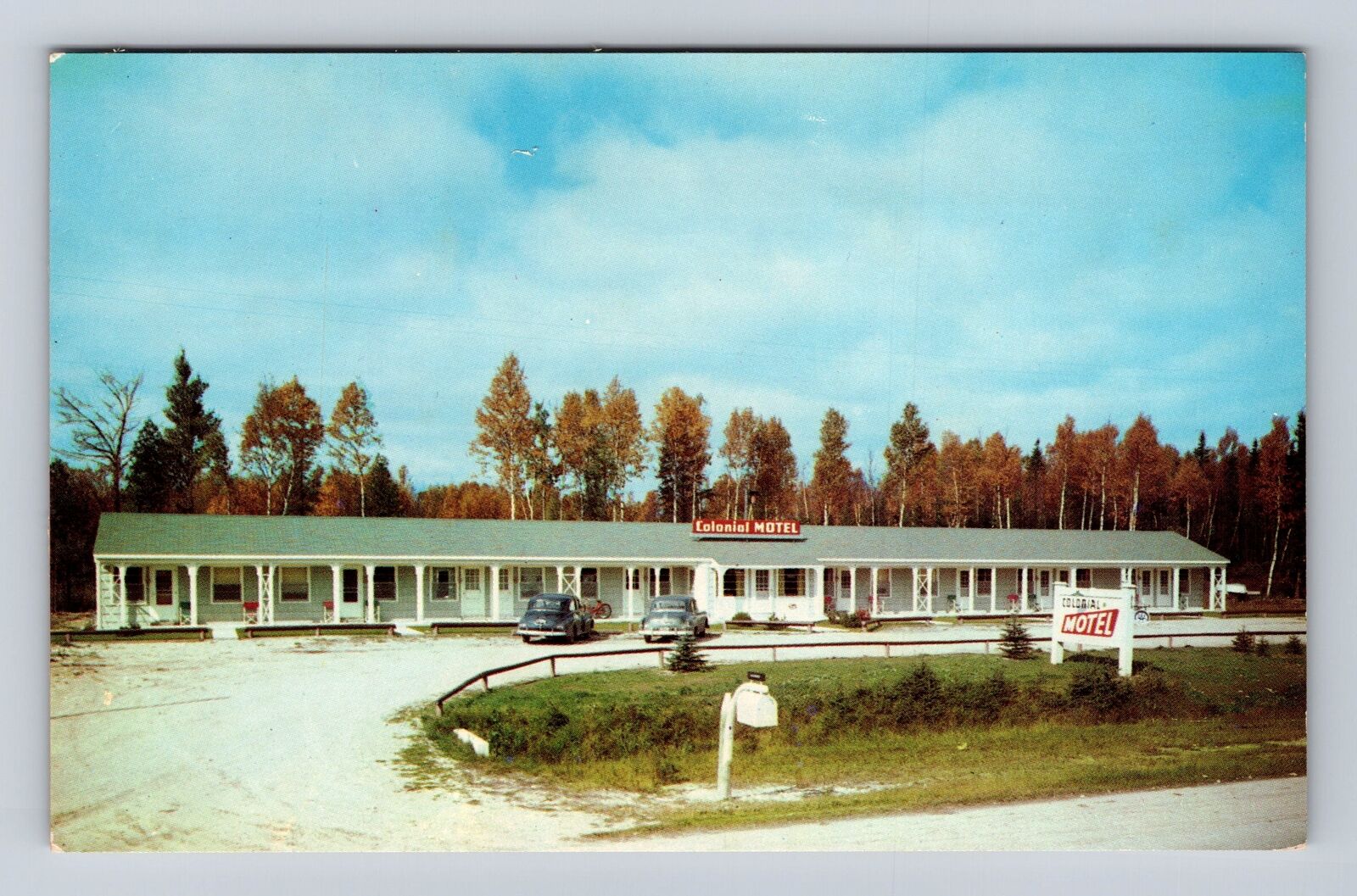 Manistique MI-Michigan, Colonial Motel, Advertising, Antique Vintage Postcard