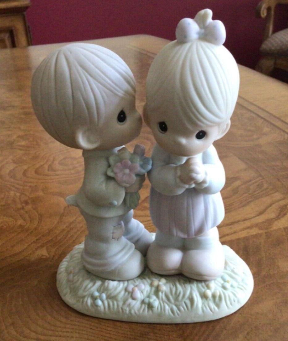 Vintage 1989 Precious Moments LOVE IS FROM ABOVE Couples Figurine 521841