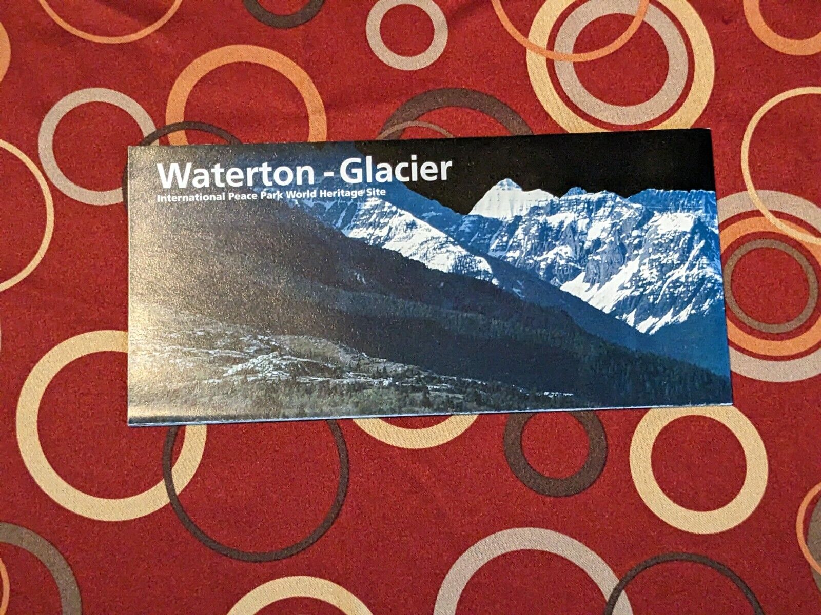 Glacier National Park Brochure and Map - GPO 2021 - Montana