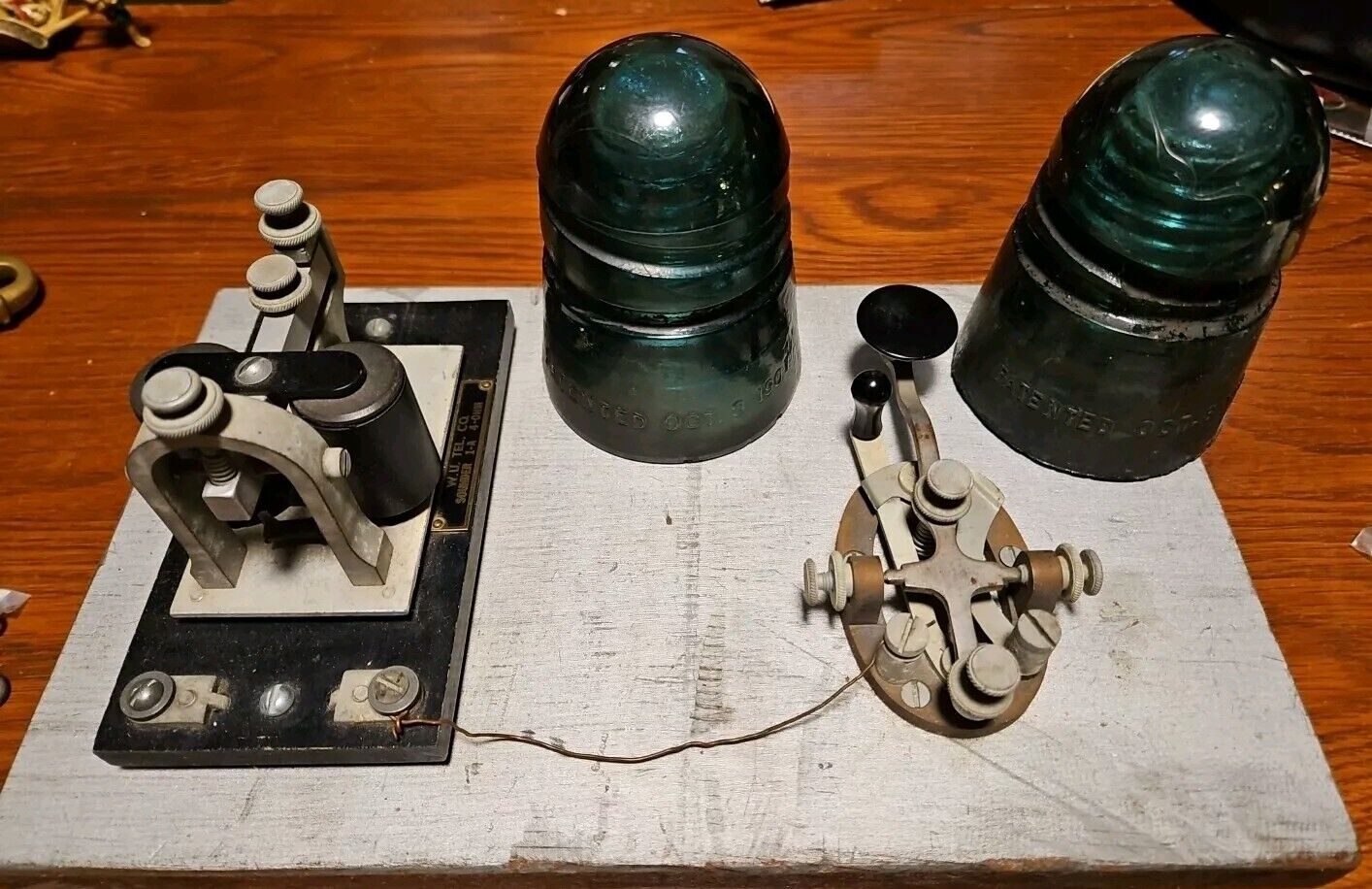 Bunnell Morse Code Telegraph Key And Sounder W.U. TEL. CO. + 2 Glass Insulators