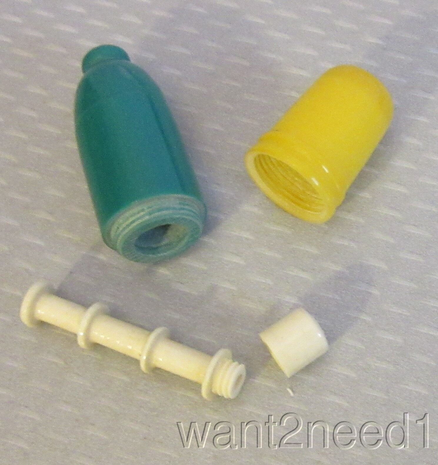 Celluloid Plastic Bullet Sewing Kit thimble screw top purse pocket 1930s vintage