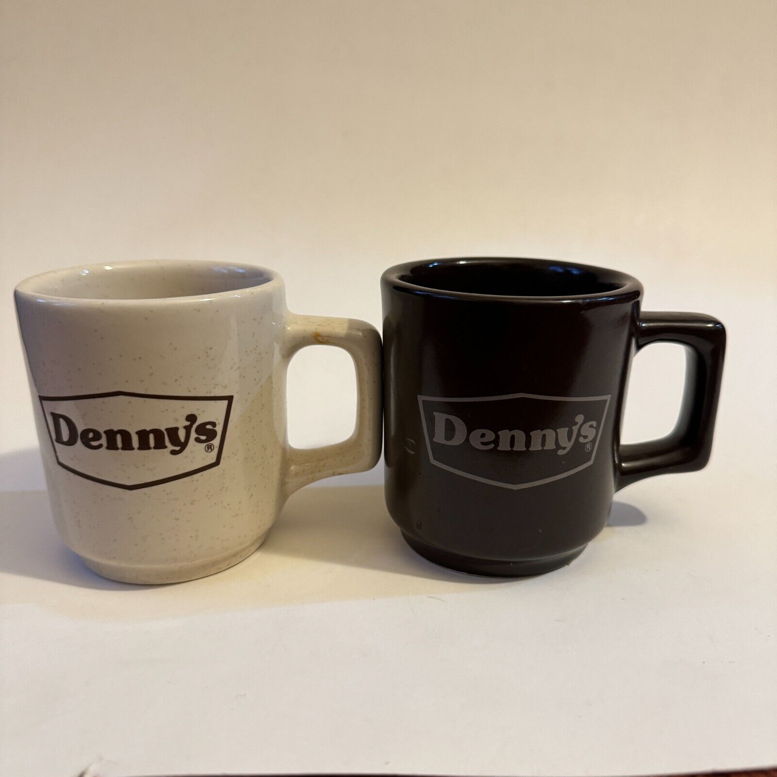 2 DENNY'S Vintage Coffee Mugs Speckled D Shaped Handle USA Restaurant Ware