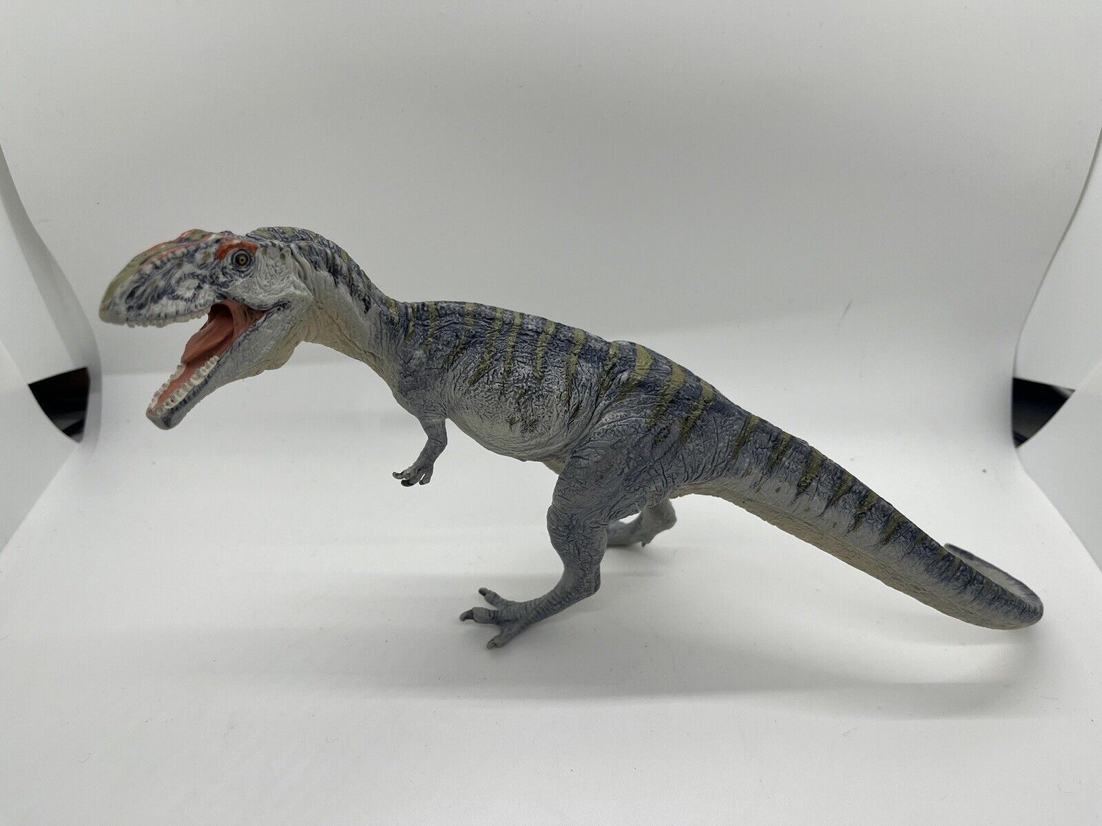 Carnegie Collection 2007 Giganotosaurus Safari Ltd. Dinosaur Figure