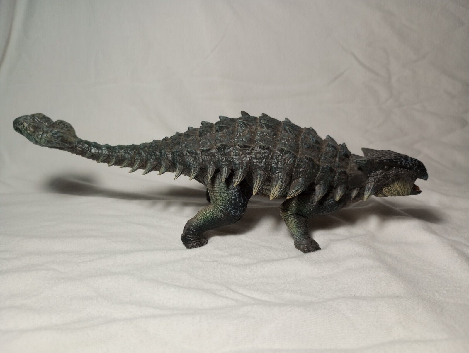 Nanmu Jurassic World Ankylosaurus - 1/35 Dinosaur Statue Figure