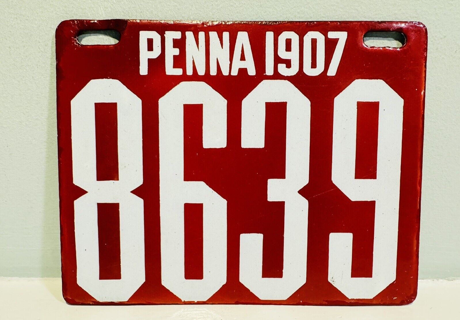 1907 Pennsylvania Porcelain License Plate 8639 ALPCA Garage Decor Glossy TU KV