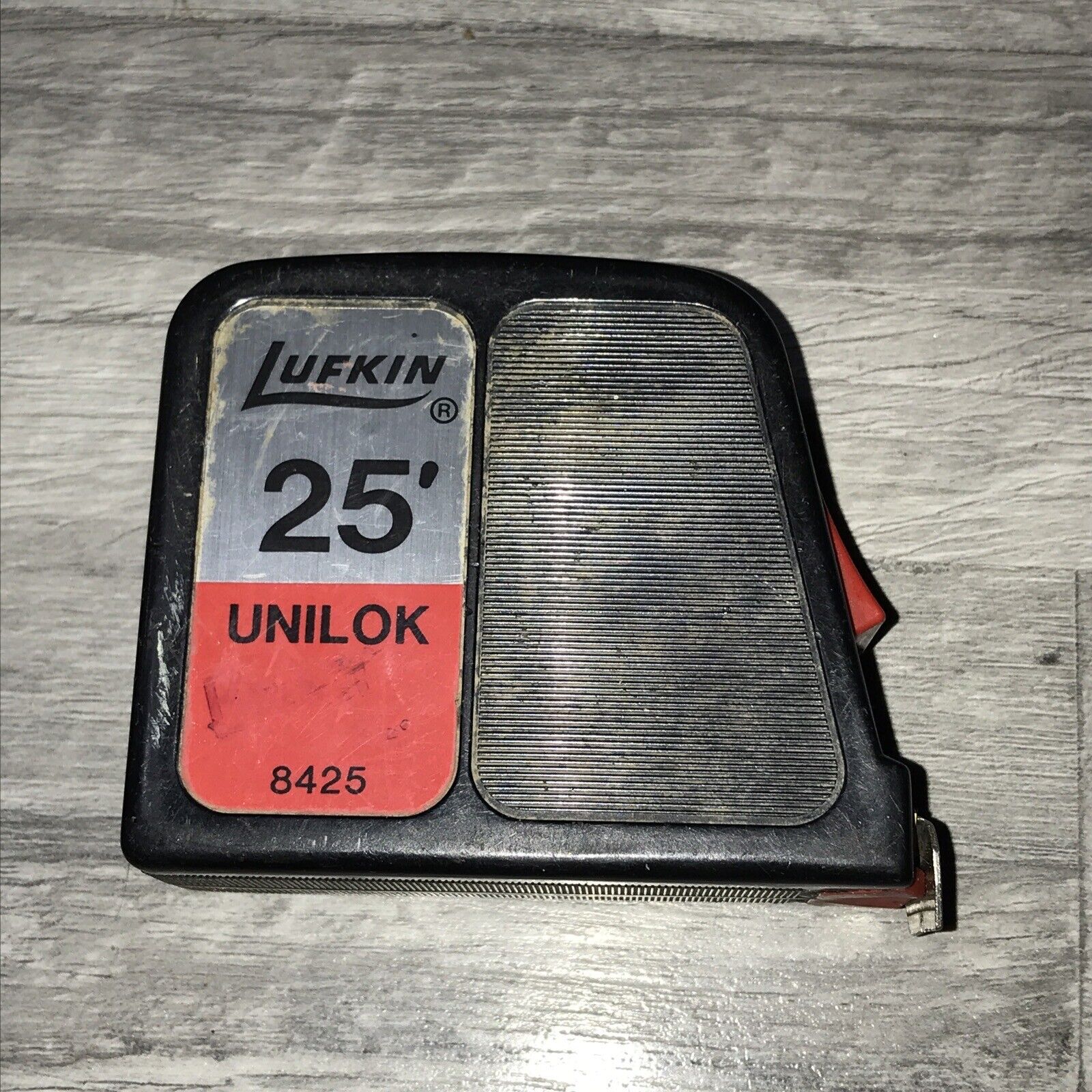 Vintage Lufkin 25' Foot Tape Measure - 8425 Made In USA W14