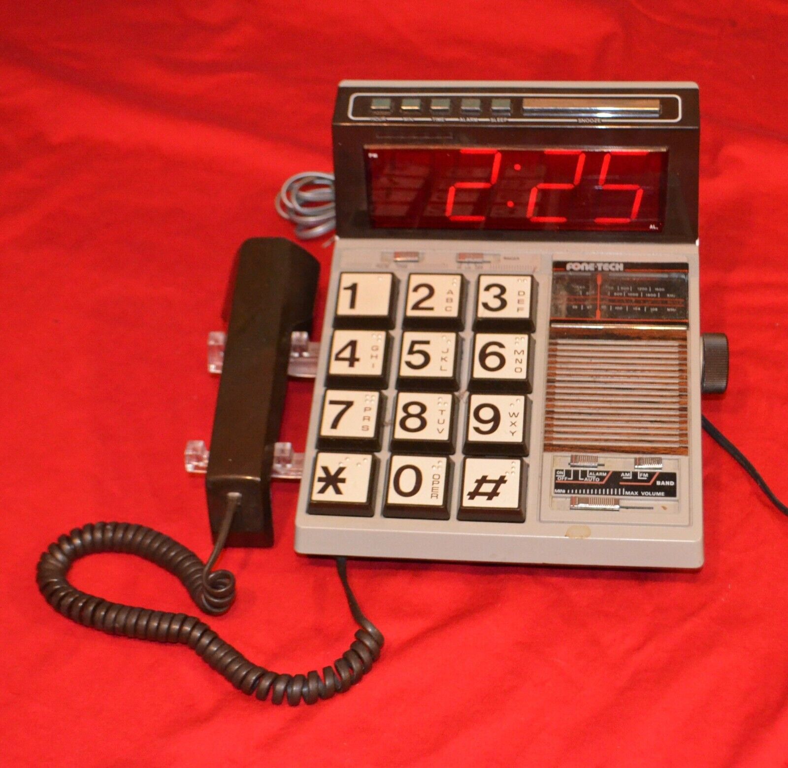Vintage 1984 FONE-TECH Big Button Phone Digital Clock Radio Telephone CRT-500