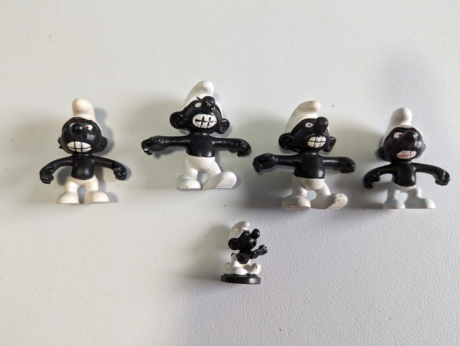 Black Smurfs Figures  20007 Complete 1970s-1980s Peyo Schleich Extremely Rare
