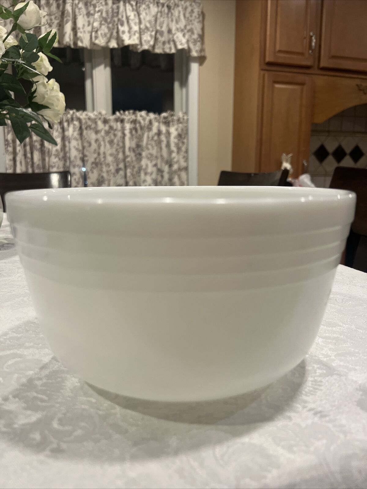 Vintage Pyrex Hamilton Beach Ribbed Milk Glass 8.5” Mixing Bowl #17 White