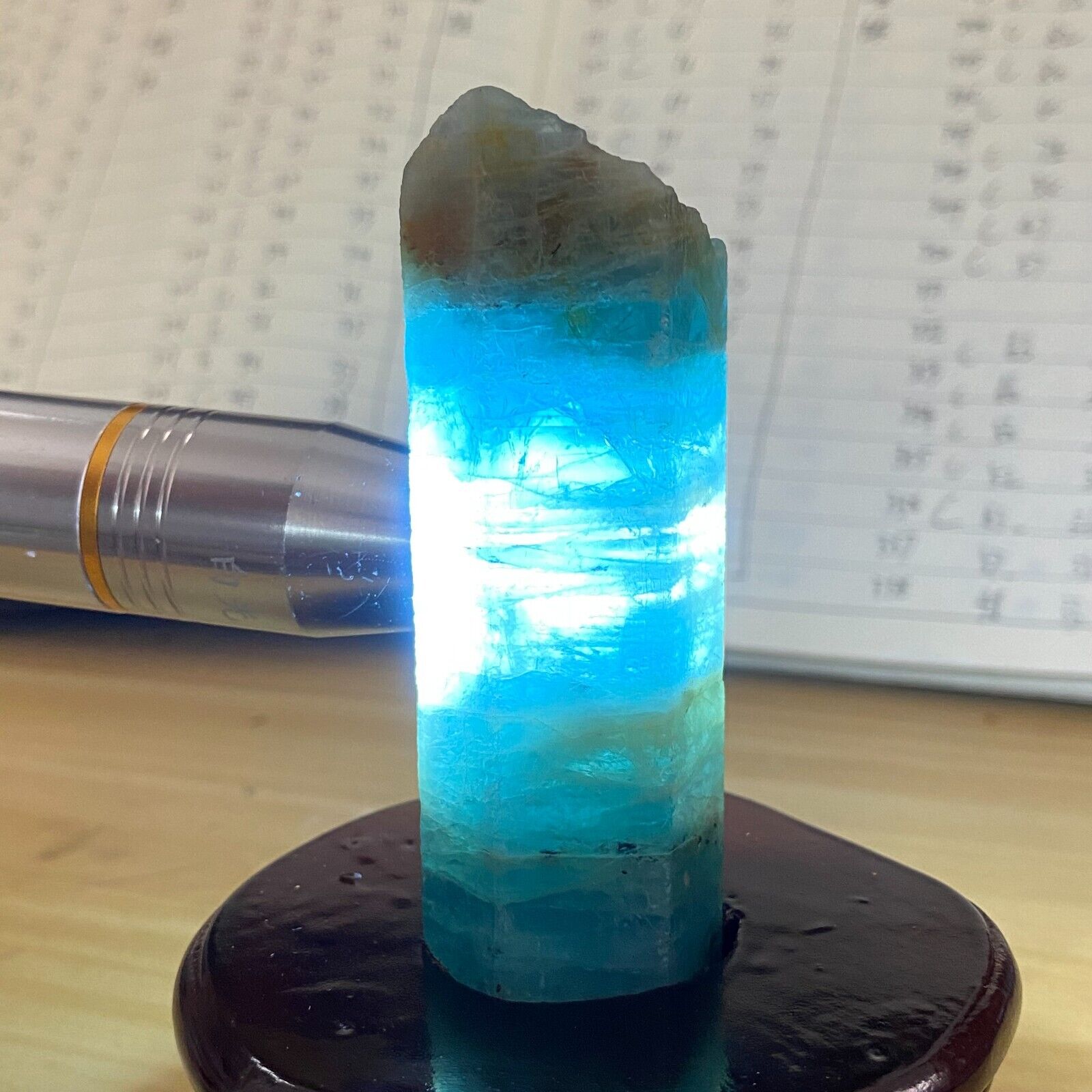 322g Natural Ocean Blue Aquamarine Beryl Crystal Prism Rough Gemstone Specimen